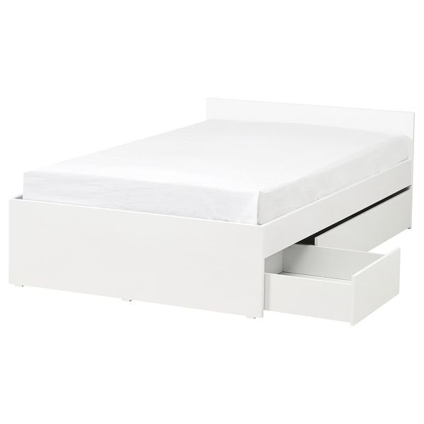 IKEA, вид спереди
