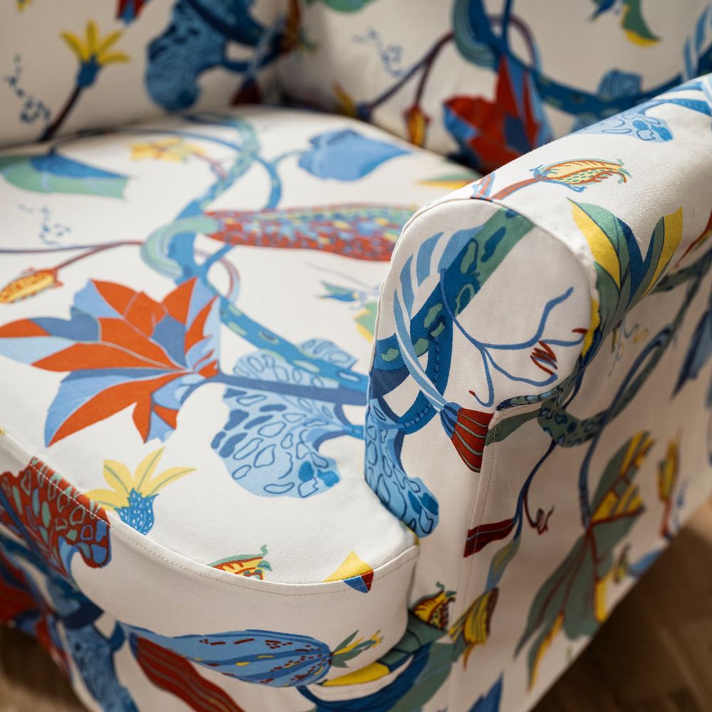 IKEA, вид спереди