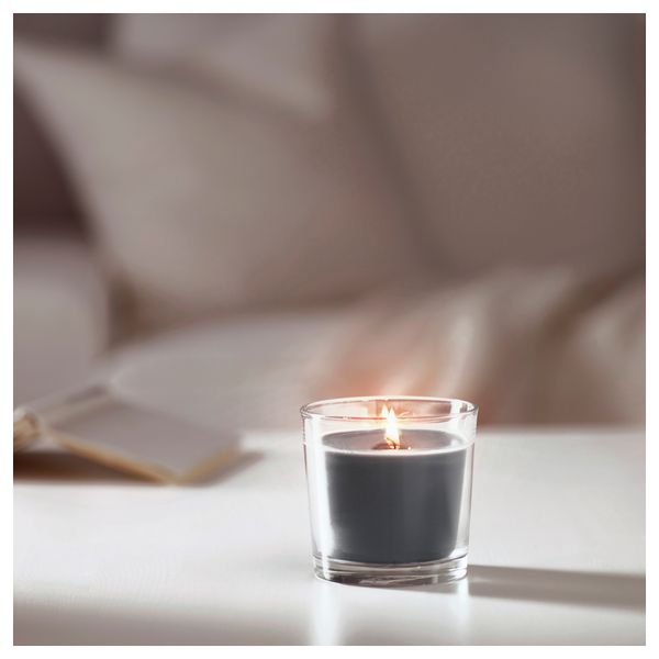 Ароматическая свеча в стакане СИНЛИГ, эффект спа серый, серый (9 см) - фото 2