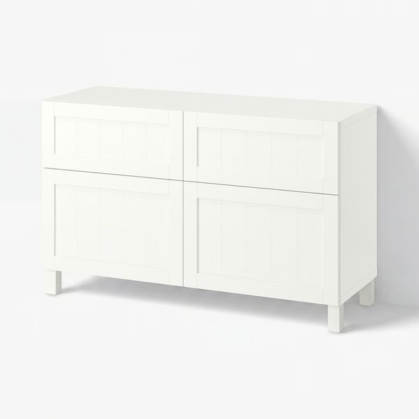 IKEA, вид спереди