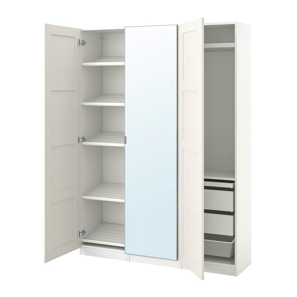 IKEA, вид спереди