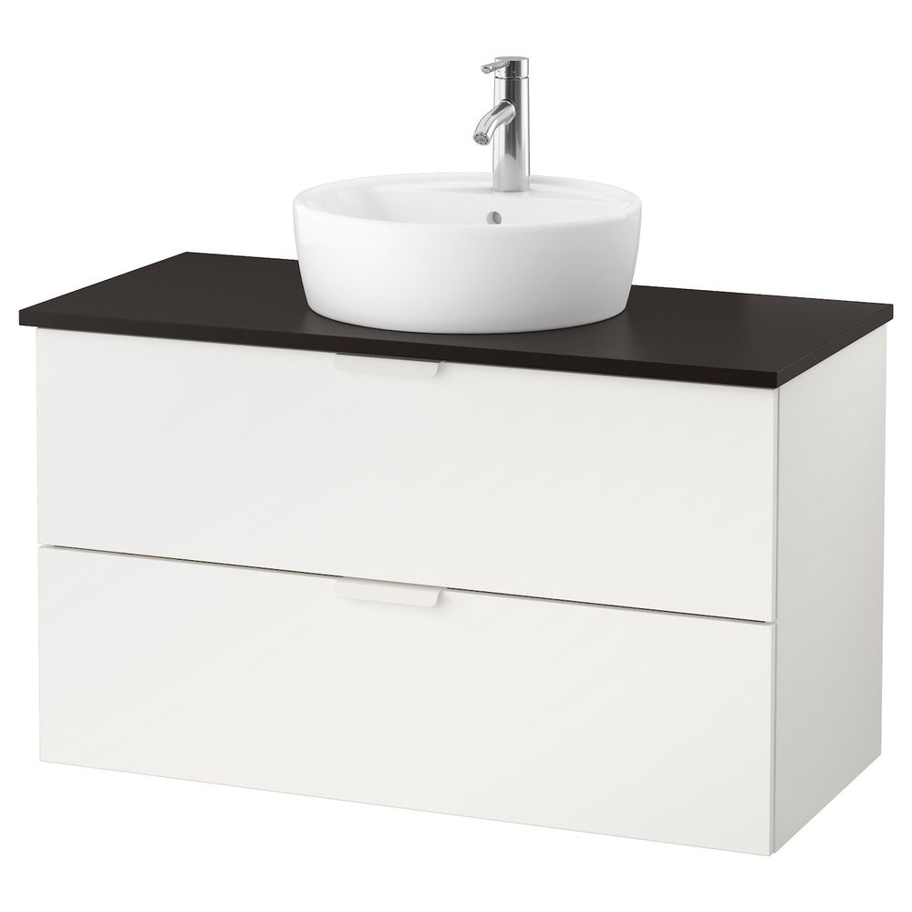 IKEA, вид спереди