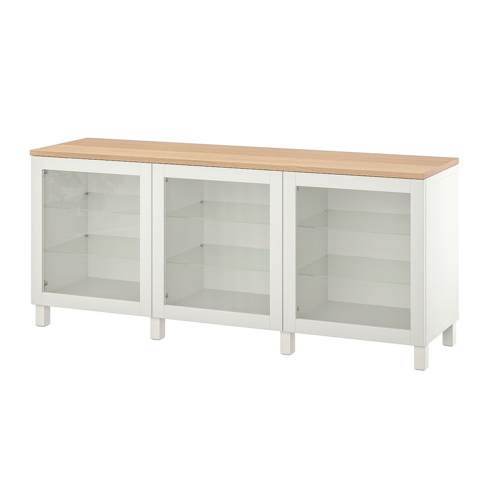 IKEA, вид спереди