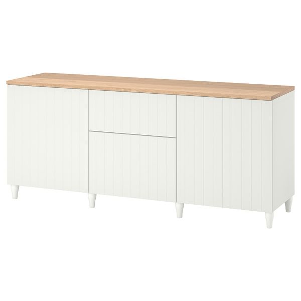 IKEA, вид спереди