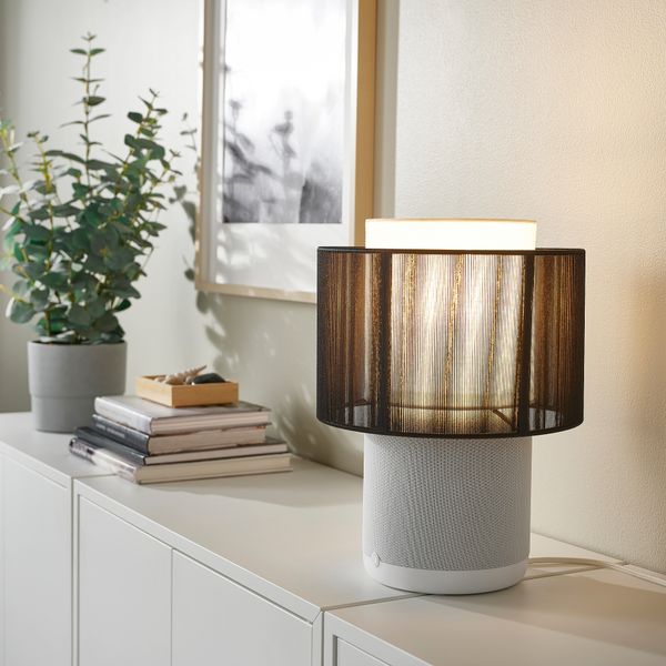 Лампа, Wi-Fi динамик, текст абажур, белый, черный IKEA SYRLIG СИРЛИГMFONISK 994.826.84 - фото 3