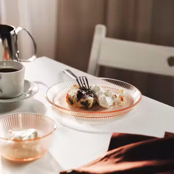 HAVSGÄDDA ХАВСГЭДДА Тарелка десертная - орнамент «полоска»/розовый 21 см - фото 2