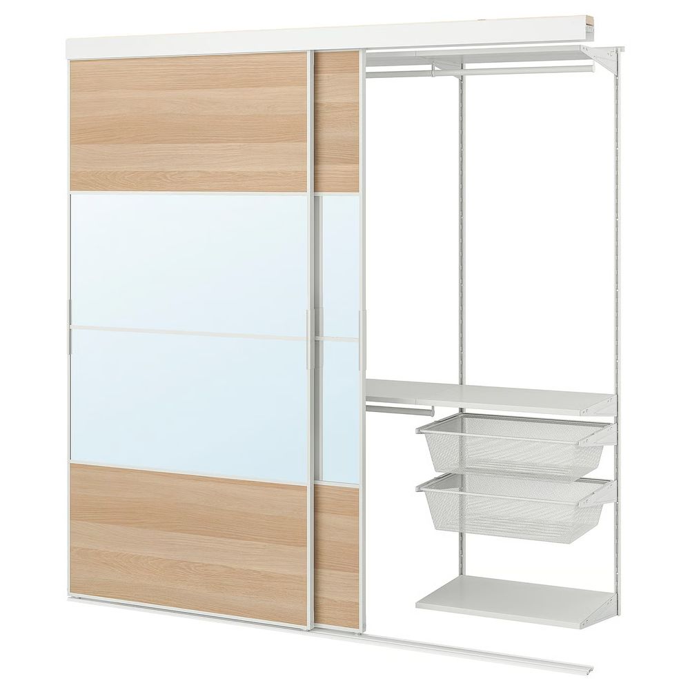IKEA, вид спереди