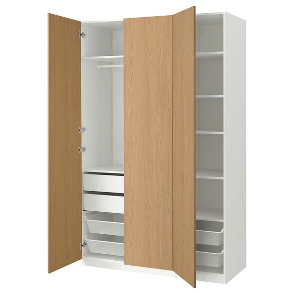 IKEA, вид спереди