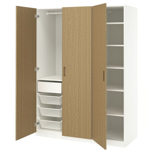 IKEA, вид спереди