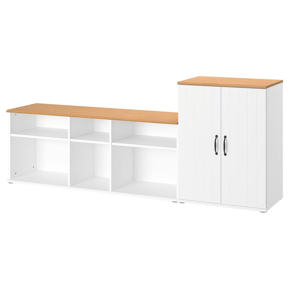 IKEA, вид спереди