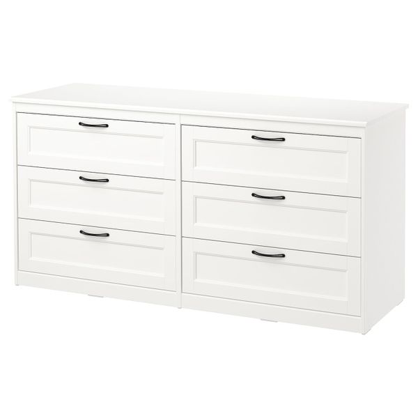IKEA, вид спереди