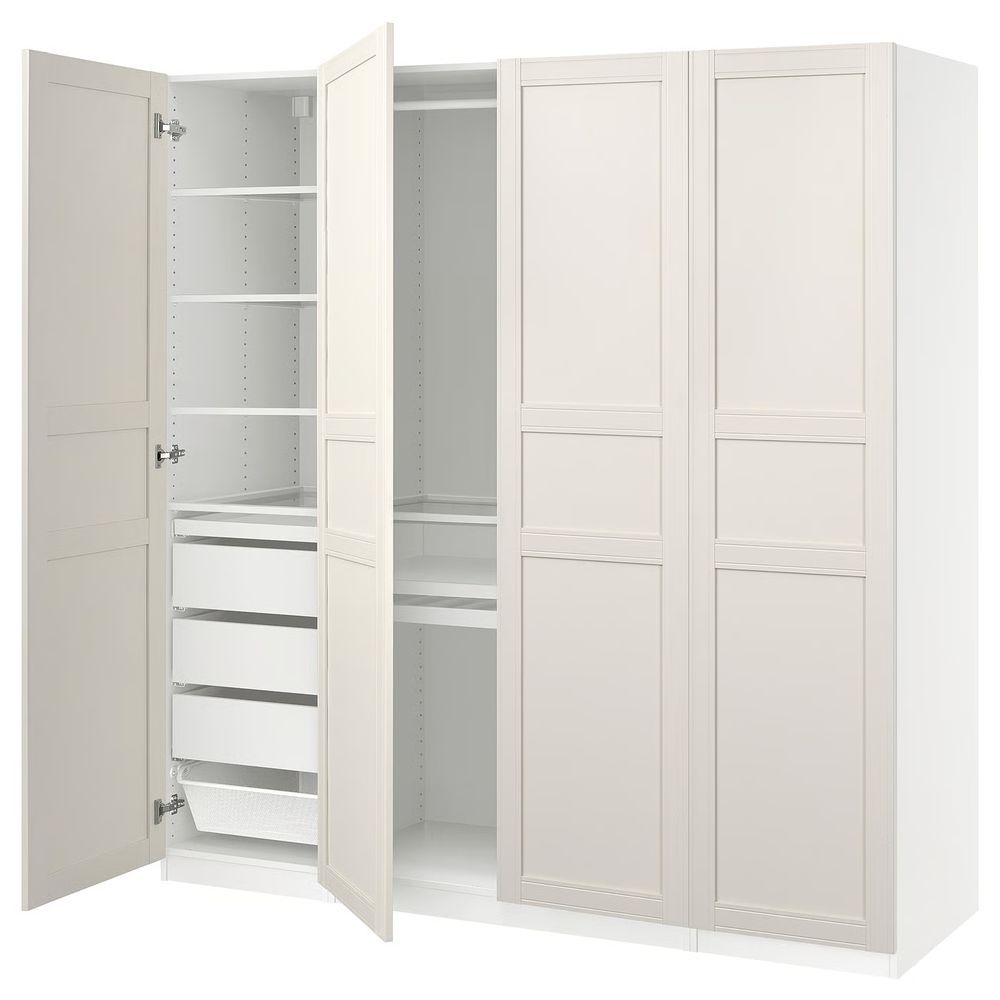 IKEA, вид спереди