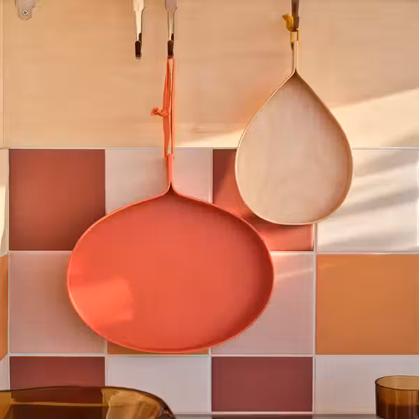 OMMJÄNGE ОММЬЕНГЕ Набор подносов, 2 шт - оранжевый/березовый шпон - фото 3