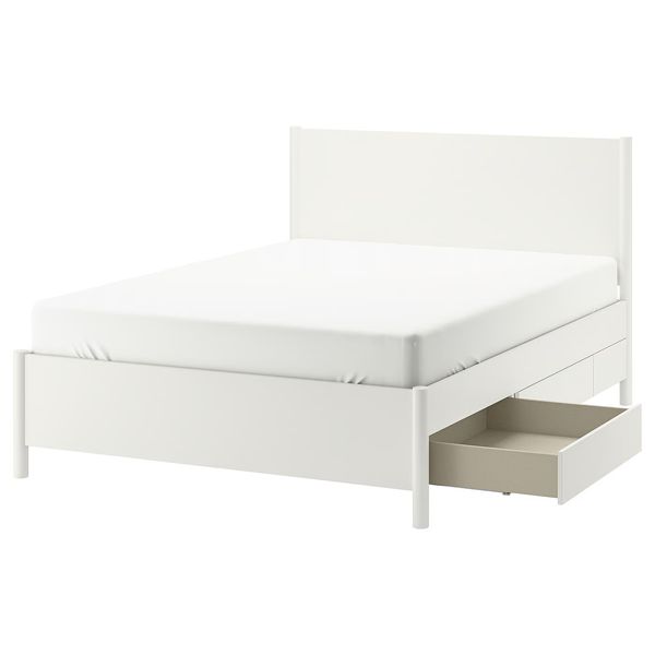 IKEA, вид спереди