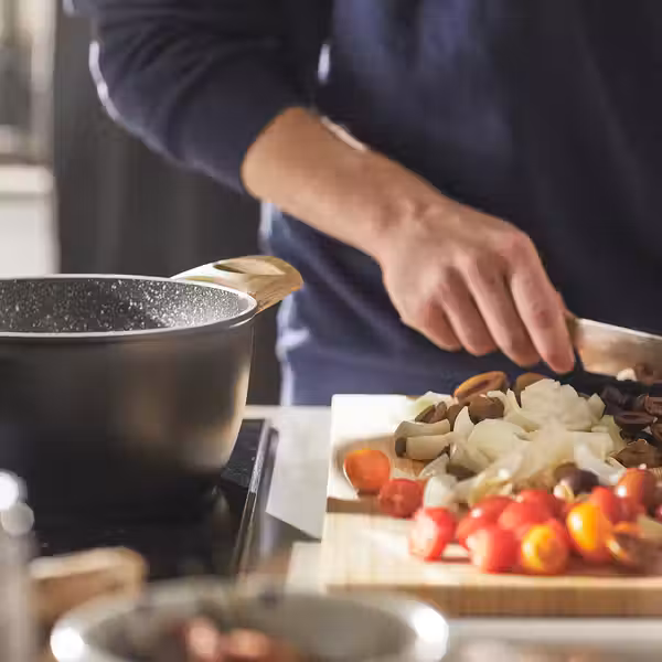 HUSKNUT Кастрюля с крышкой - антипригарное покрытие чёрный 2.7 л - фото 9