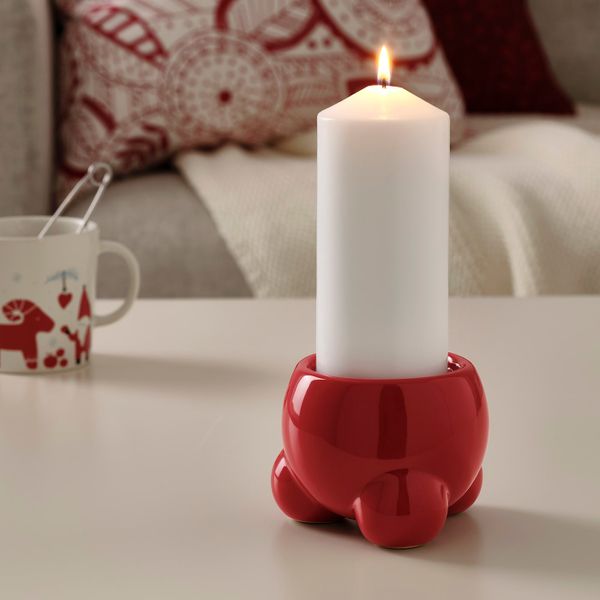 Подсвечник для формовой свечи, красный, 9 см IKEA ВИНТЕРФЕСТ 704.322.51 - фото 2