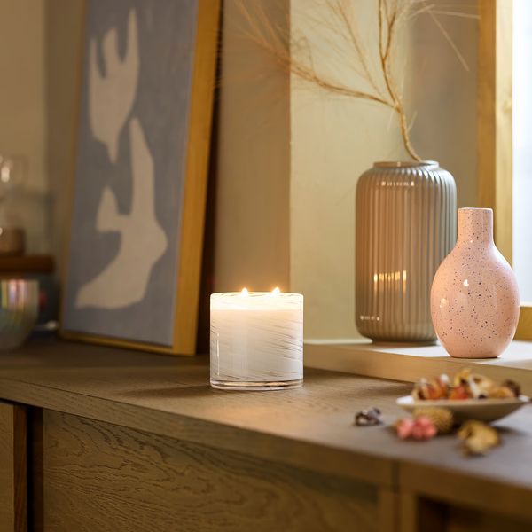 KRONSÅNGARE КРОНСОНГАРЕ Ароматическ свеча в стакане,2фитиля - фото 2