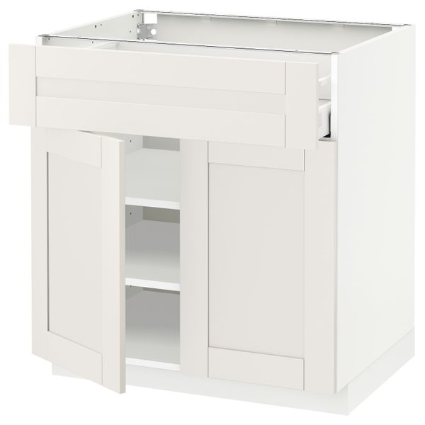 IKEA, вид спереди