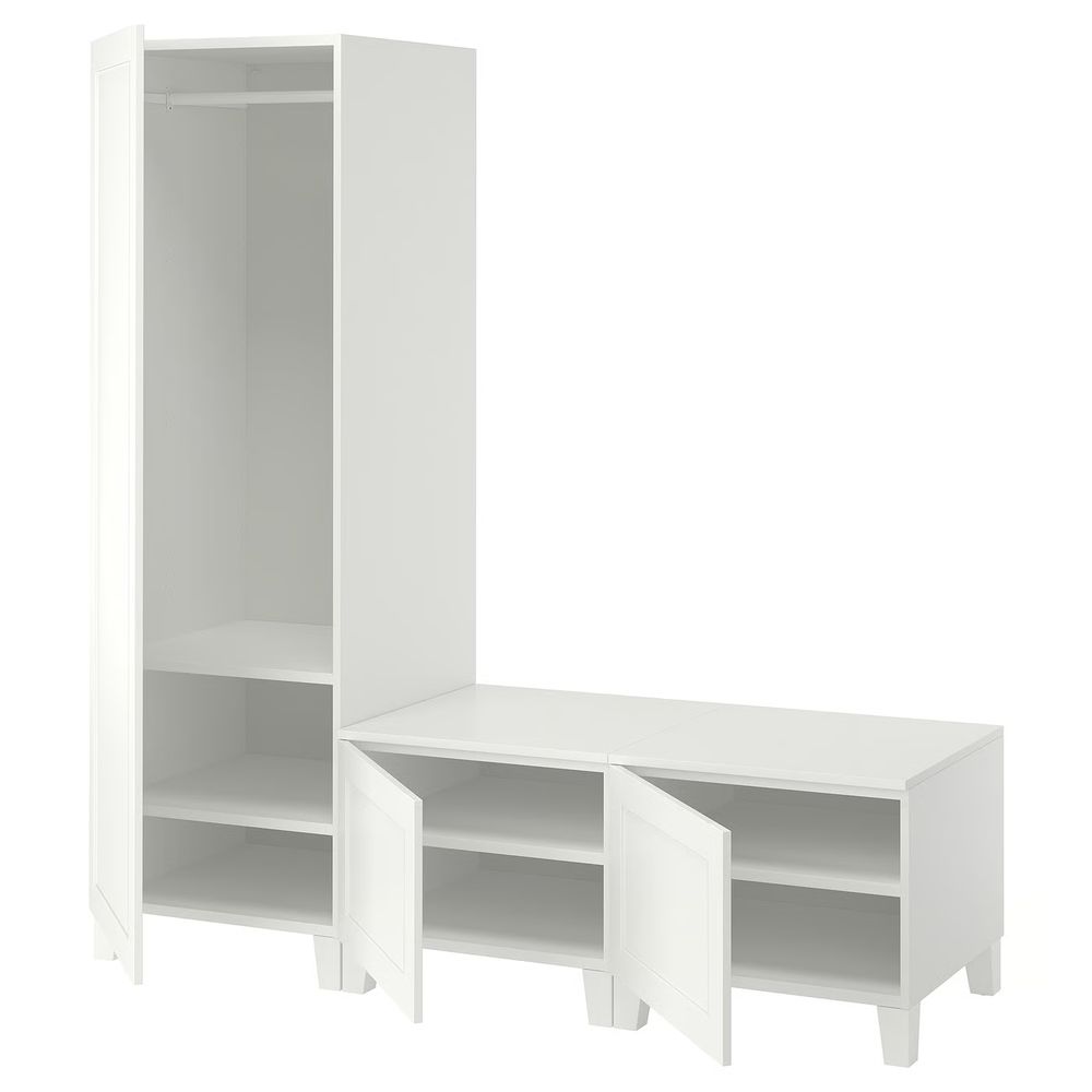 IKEA, вид спереди