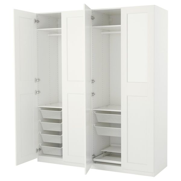 IKEA, вид спереди