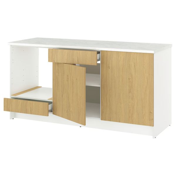IKEA, вид спереди