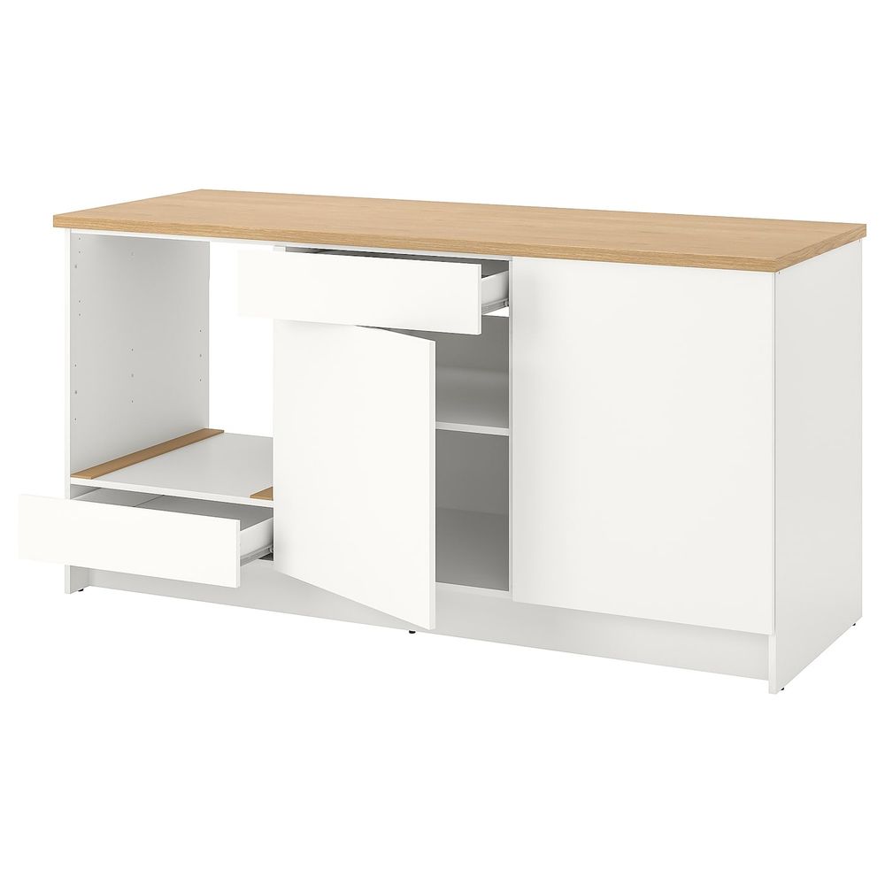 IKEA, вид спереди