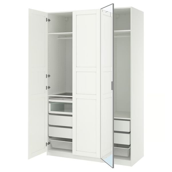 IKEA, вид спереди